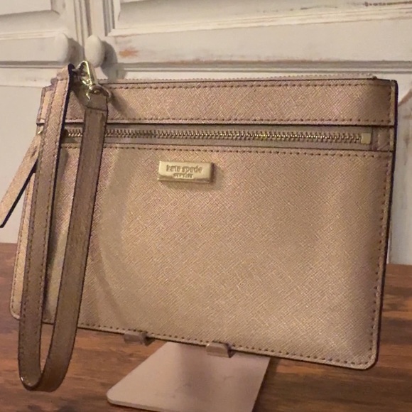 kate spade Handbags - Kate Spade New York Tinie Laurel Way Rosegold Wristlet